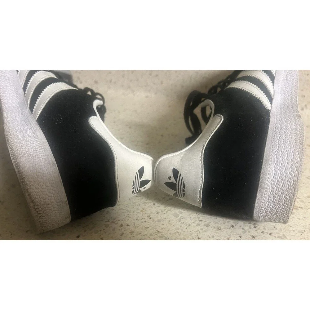 Adidas Gazelle Black Suede White Stripes /Soles Mens Sz 9 Sneakers Sport Shoes